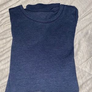 5 year basic Lululemon T-shirt